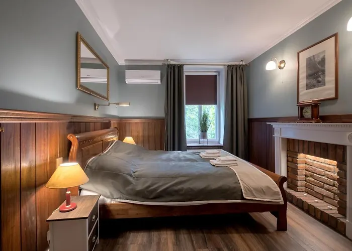 Old House Apartman *