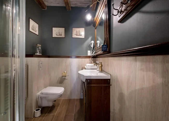 Apartment Old House *